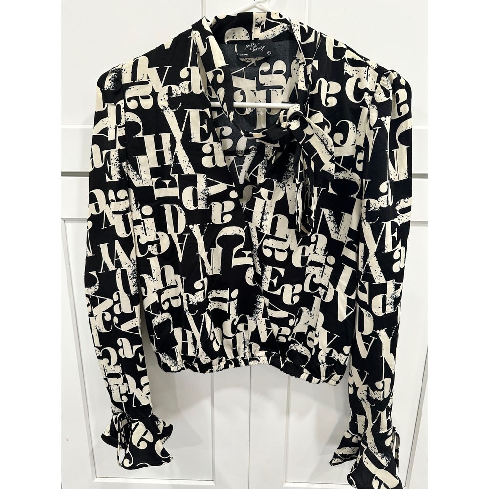 Milk‎ & Honey Women Black White Alphabet Print Tie Neck Wrap Blouse Small